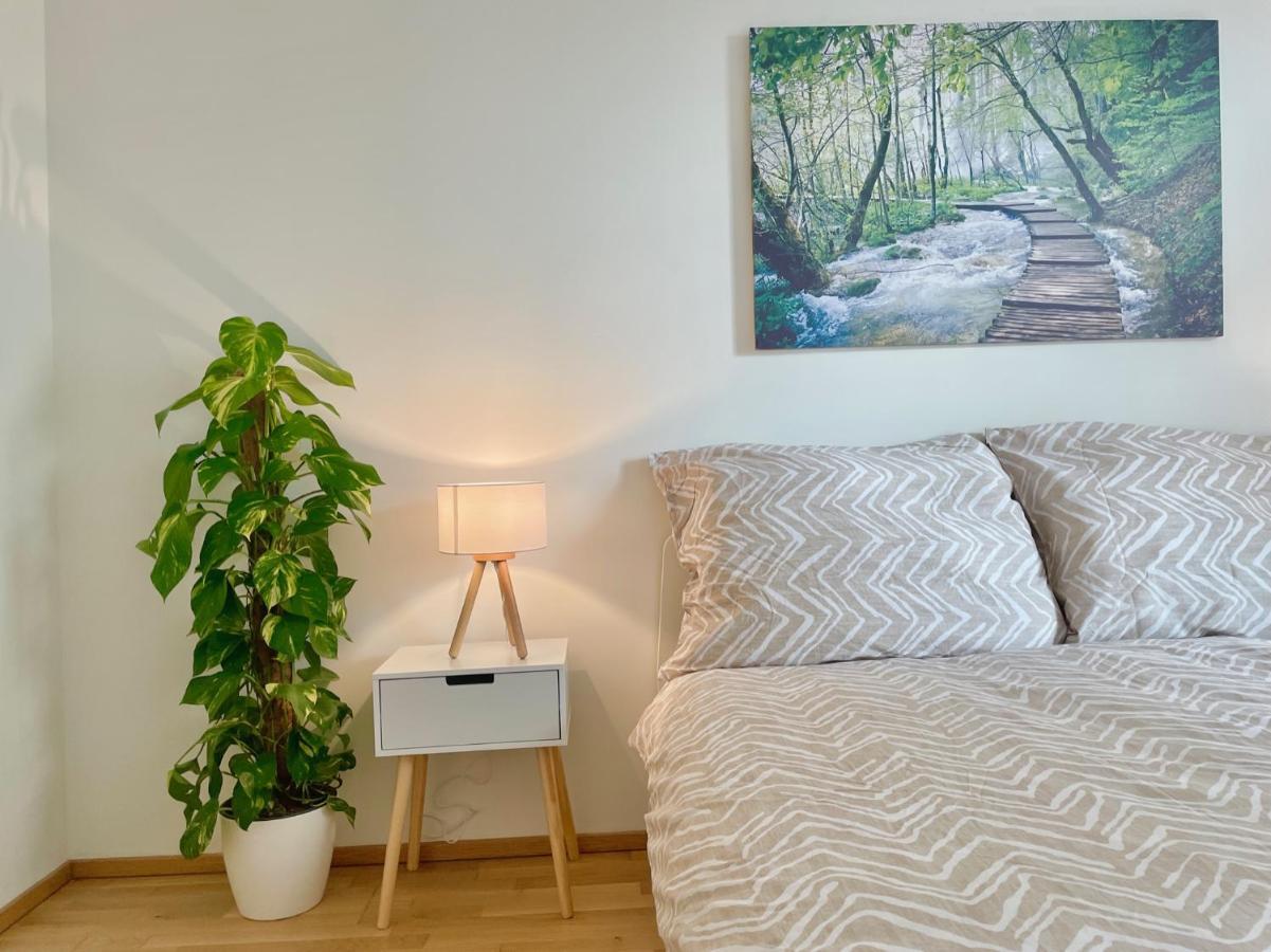 Bright Modern Flat With Balcony Apartmán *