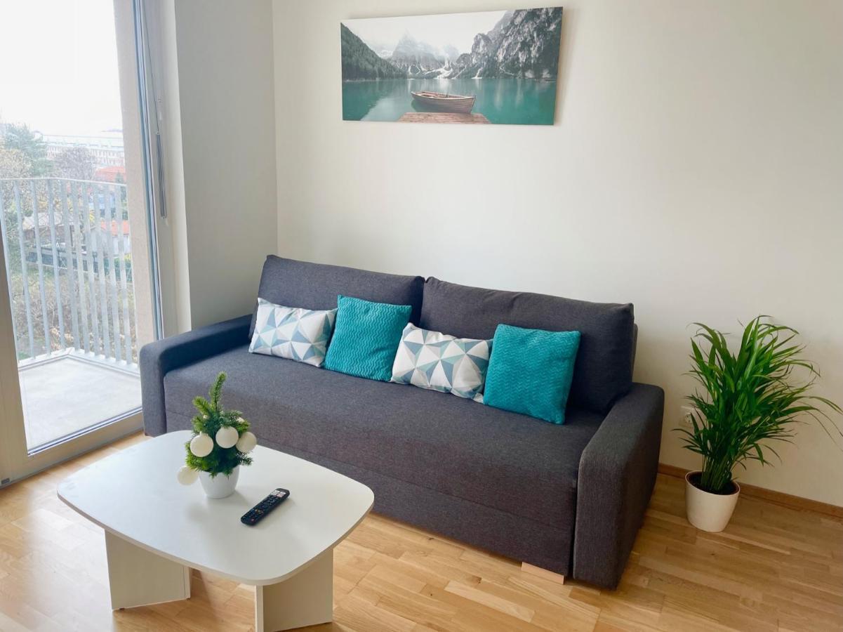 Apartmán Bright Modern Flat With Balcony
