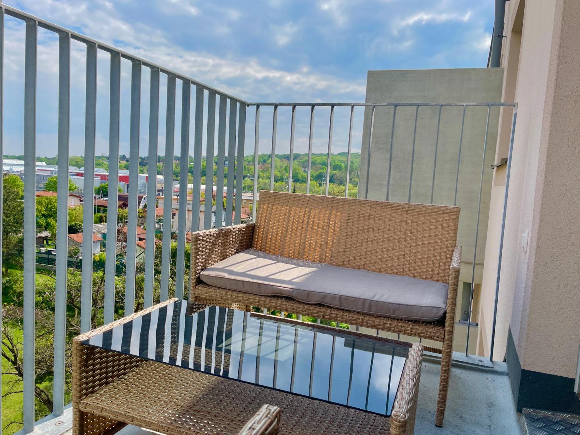Apartmán Bright Modern Flat With Balcony Vídeň